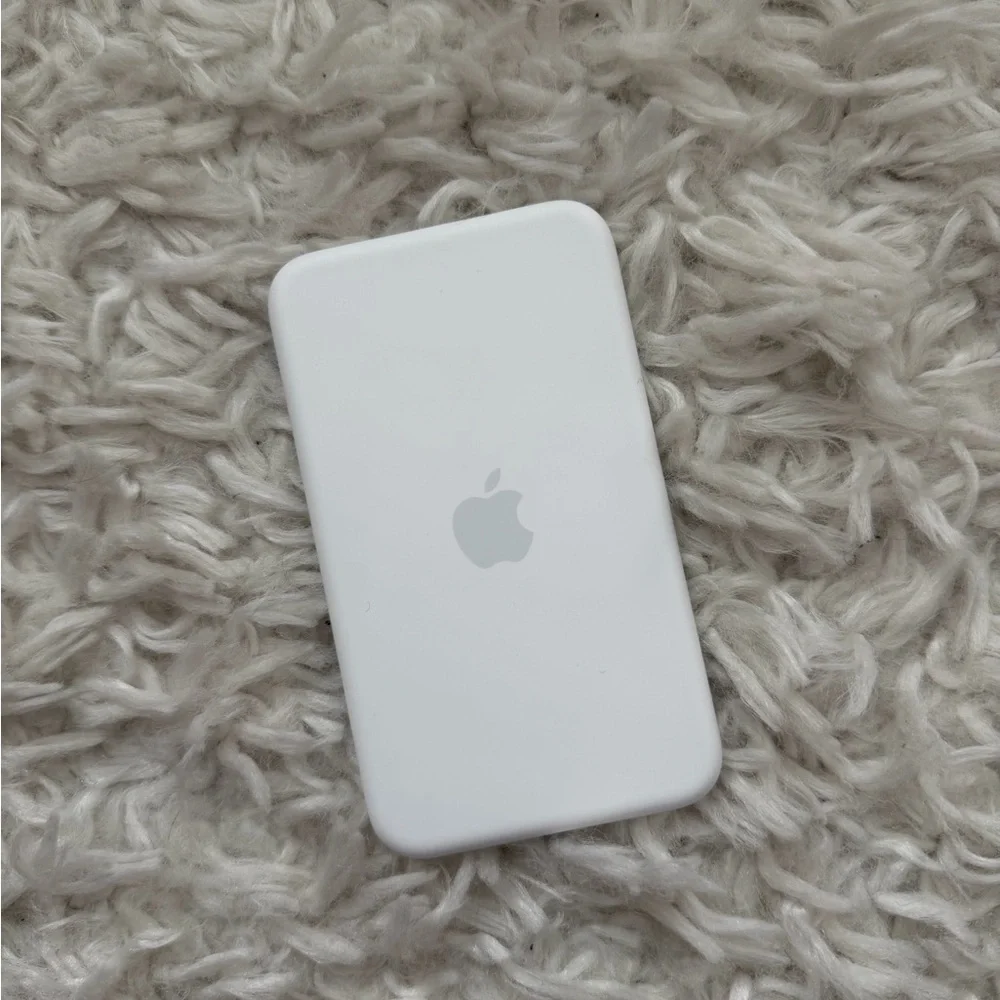 iPhone Air MagSafe Battery